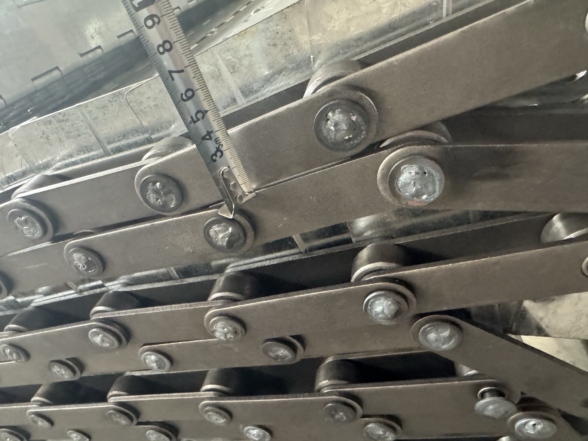 PENKOR conveying chain — multi-strand roller chain close-up